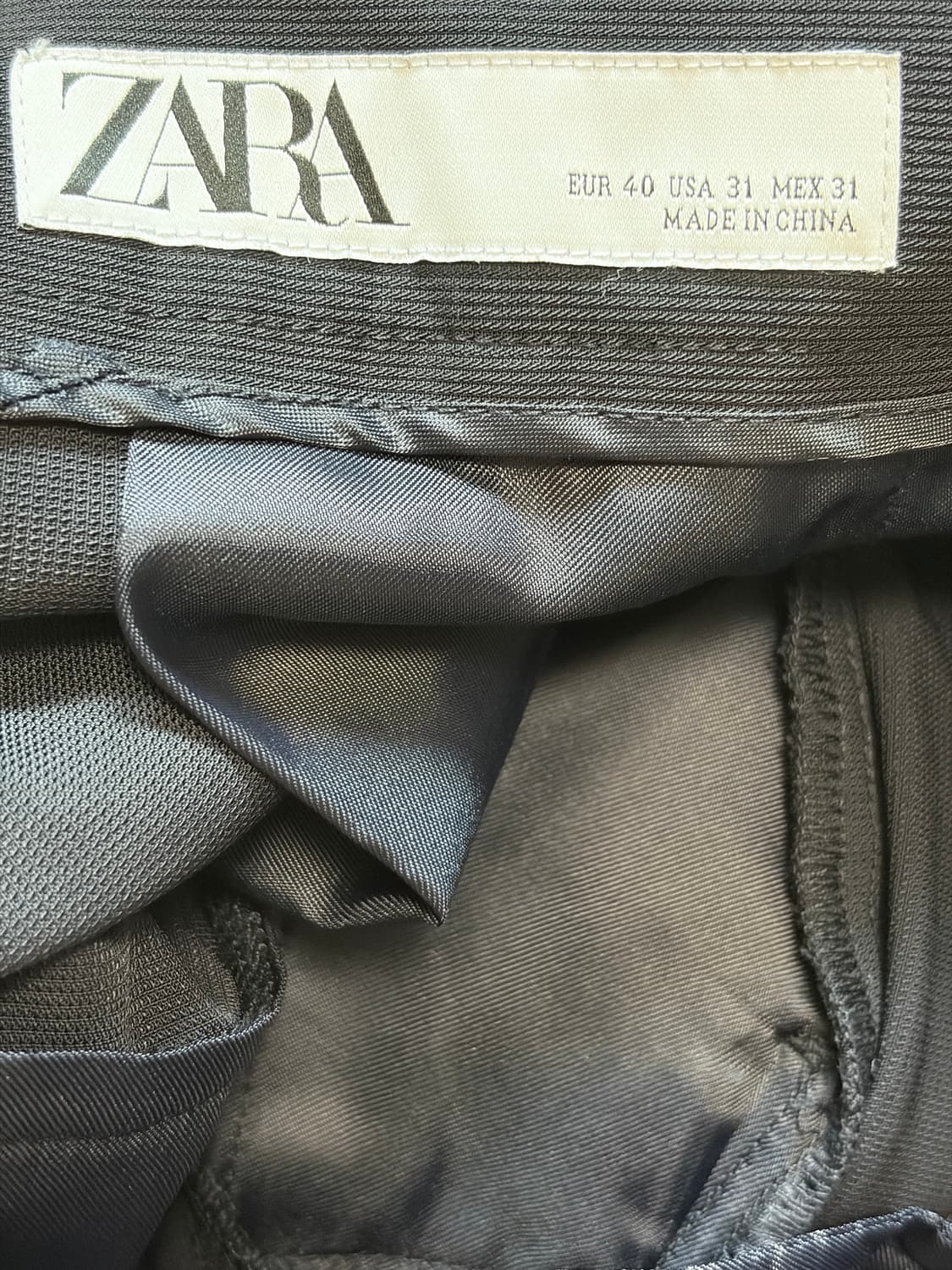 [A+] ZARA 자라 미니멀 실버 체인 고리 뒷밴딩 스판 쇼츠 상품이미지4