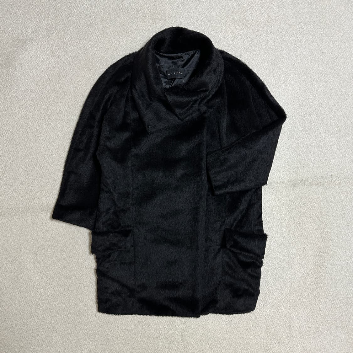 미샤 라마 하프 퍼 코트 상품이미지1