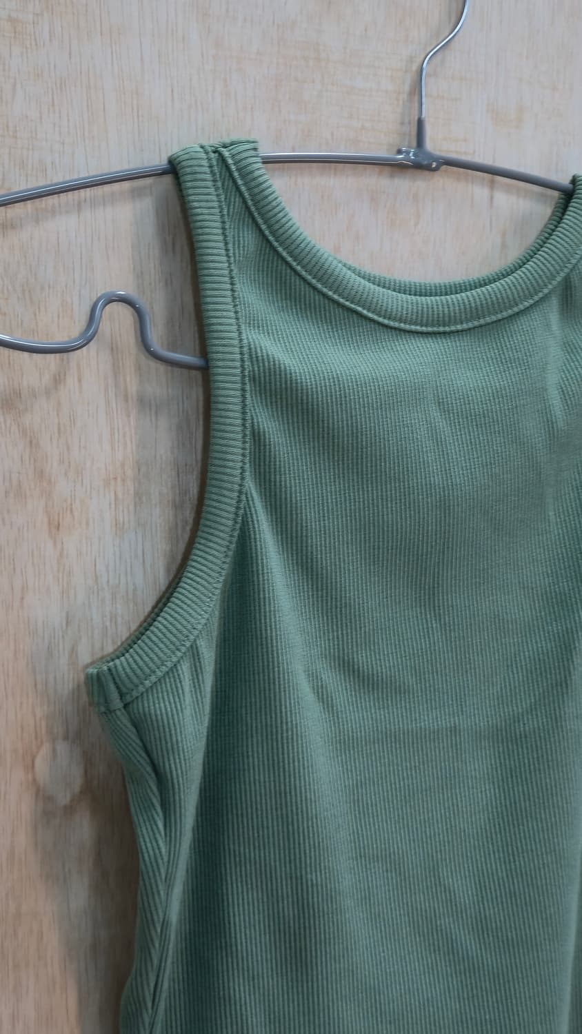 Lesmetins 슬리브리스 탑 그린 탑  상품이미지2