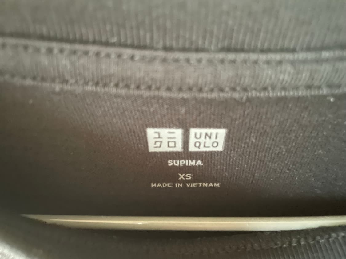 유니클로 수피마 블랙 반팔 xs 상품이미지3