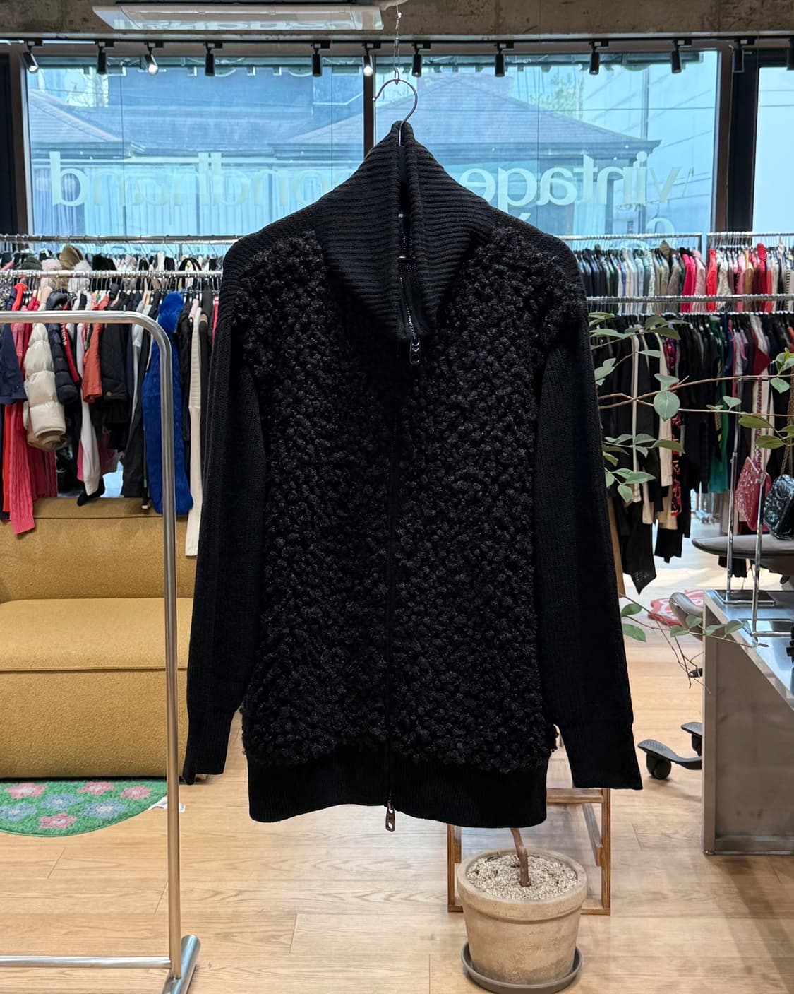 엠포리오 아르마니 블랙 울 니트 집업  상품이미지1