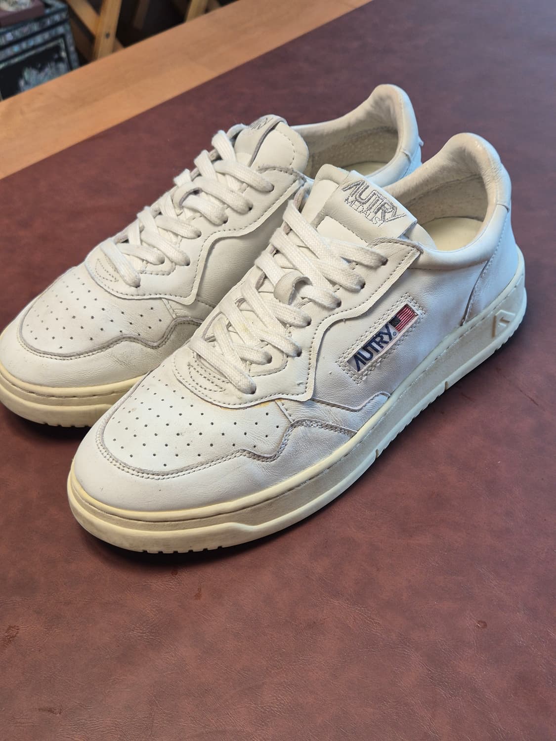 270-275(43) 오트리 메달리스트 로우  상품이미지3