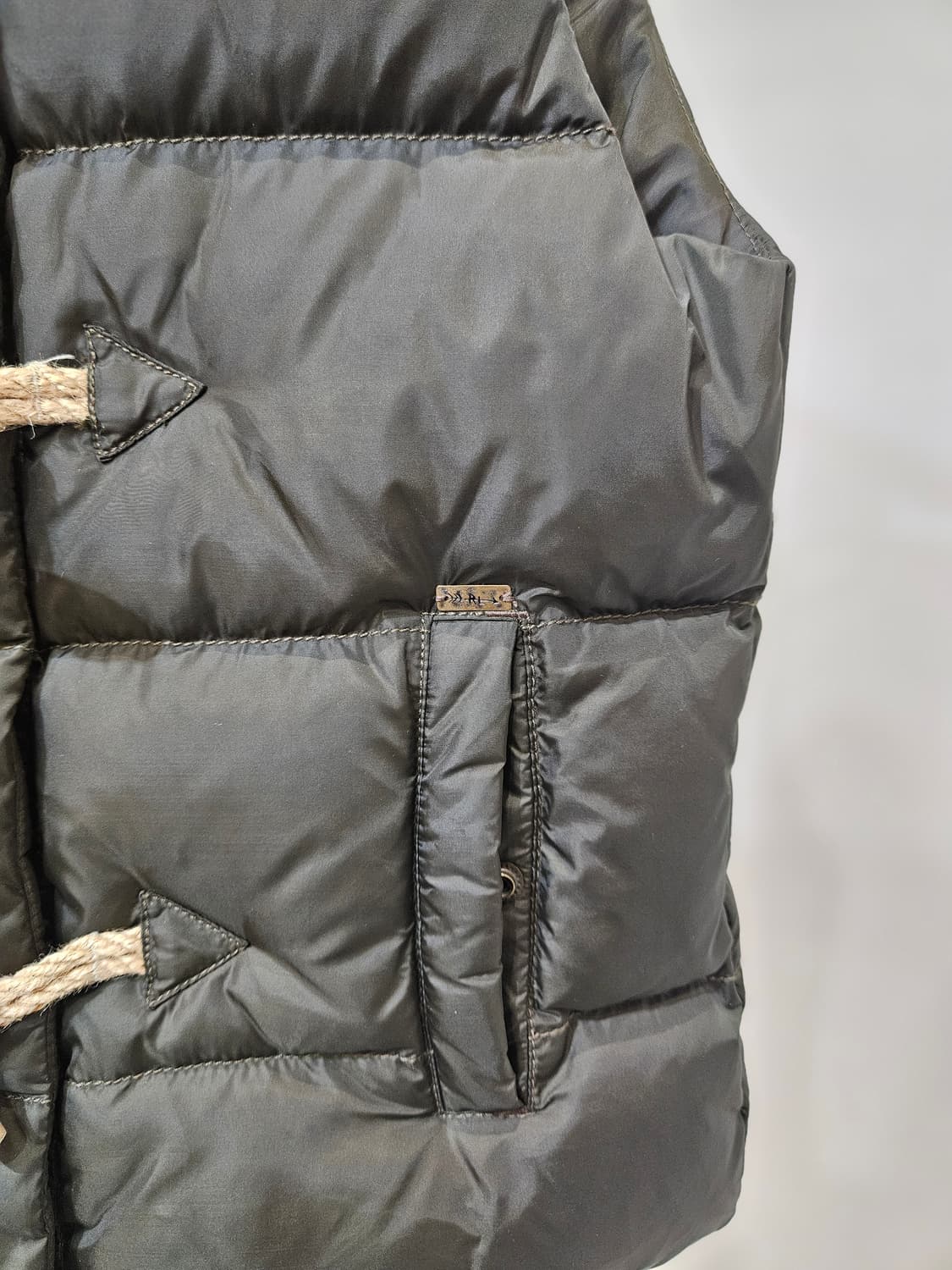 랄프로렌 떡볶이 패딩 조끼 상품이미지3