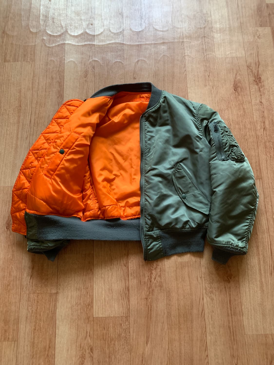 90s USA 알파인더스트리 군납 ma-1 플라이트자켓 상품이미지4