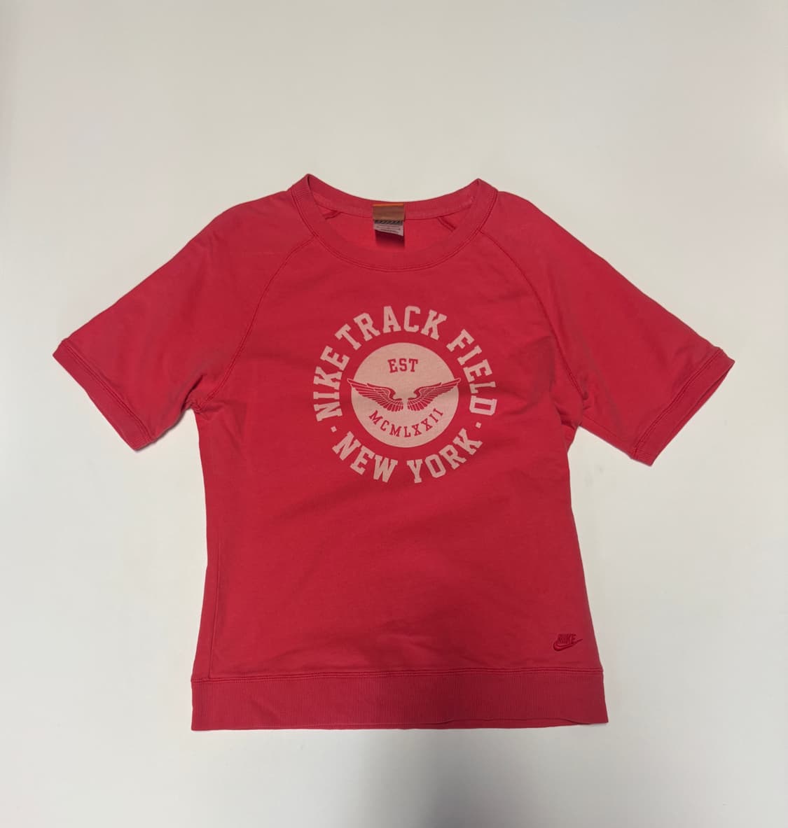 희귀!! 여성 나이키 Track & Field 올드스쿨 프린팅 반팔 상품이미지1