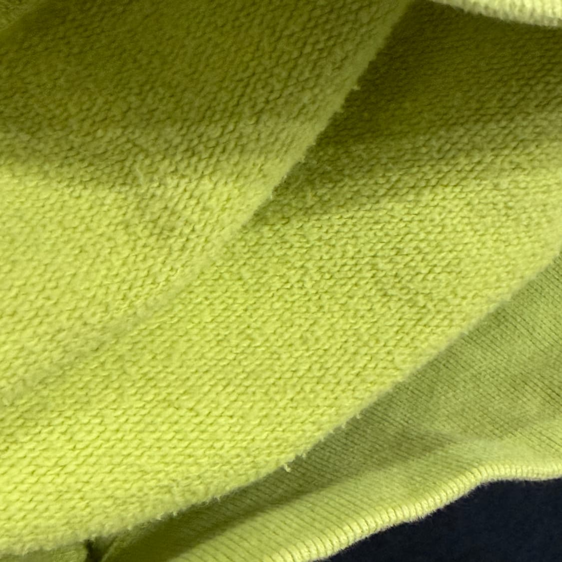 [L] 스톤아일랜드 와펜 네온 맨투맨 상품이미지5