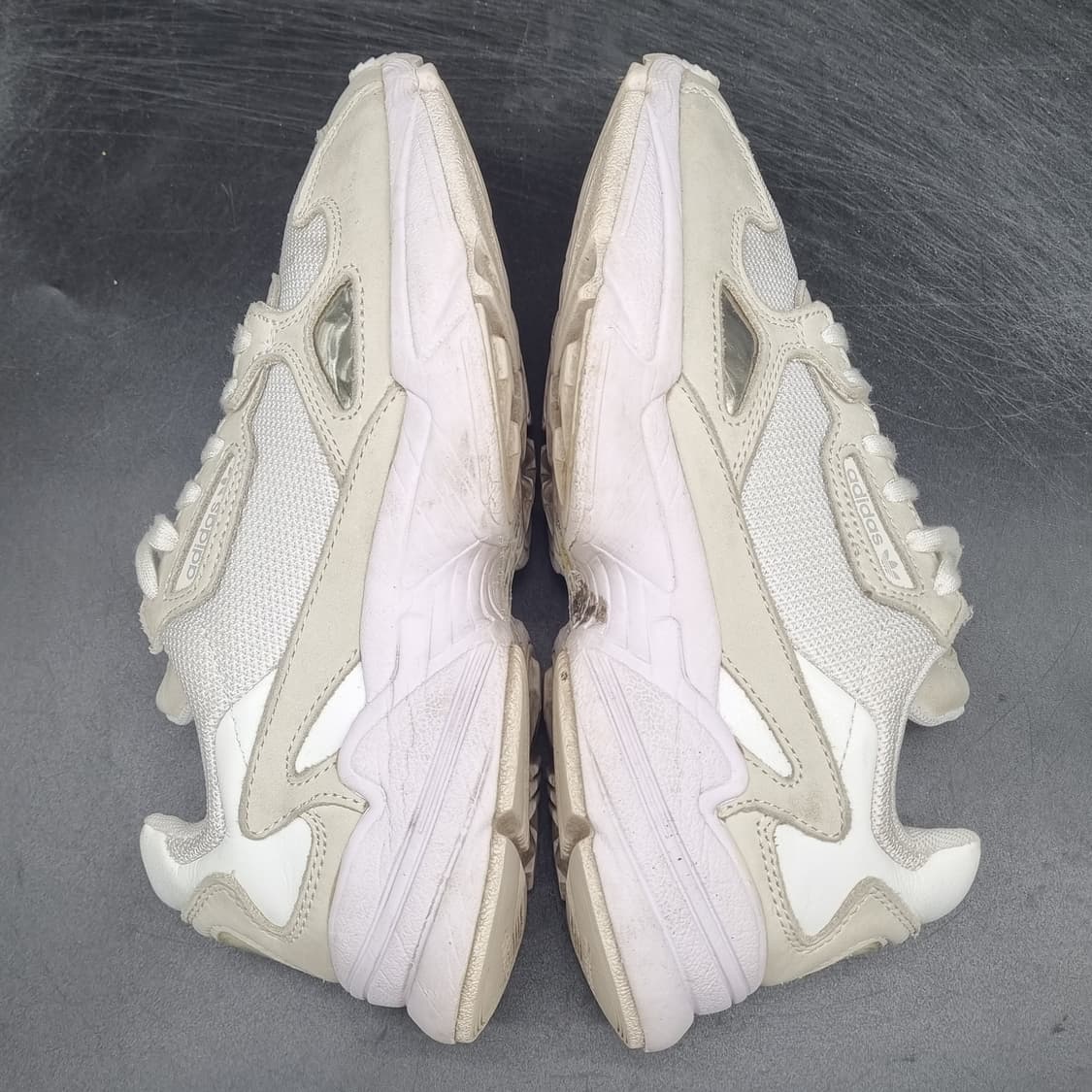 아디다스 팔콘 화이트 여성 운동화230 상품이미지5