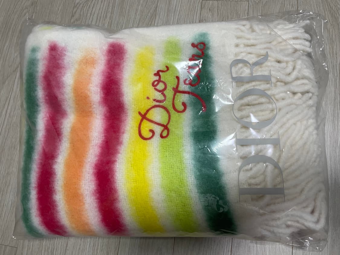 디올 티어스 알파카 블랭킷 새상품 상품이미지3