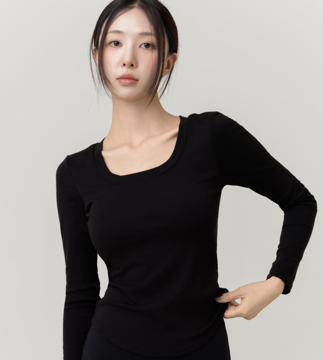 릿지서울 U넥 시그니처 라인 캡내장 긴팔티 블랙 히트텍 상품이미지1