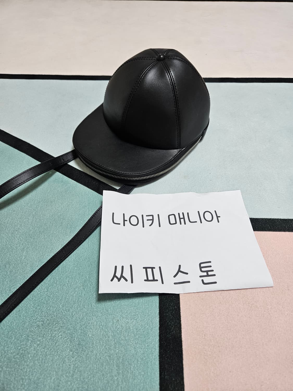 JW 앤더슨 레더 캡백 크로스백 블랙 상품이미지7