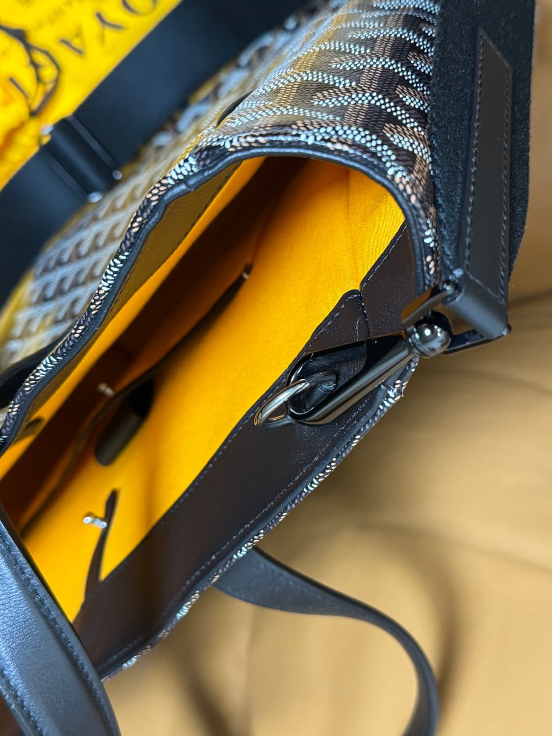 고야드 볼테르 토트백 정품 + 스트랩 정품 (더스트) 1회 착용 민트 상품이미지7