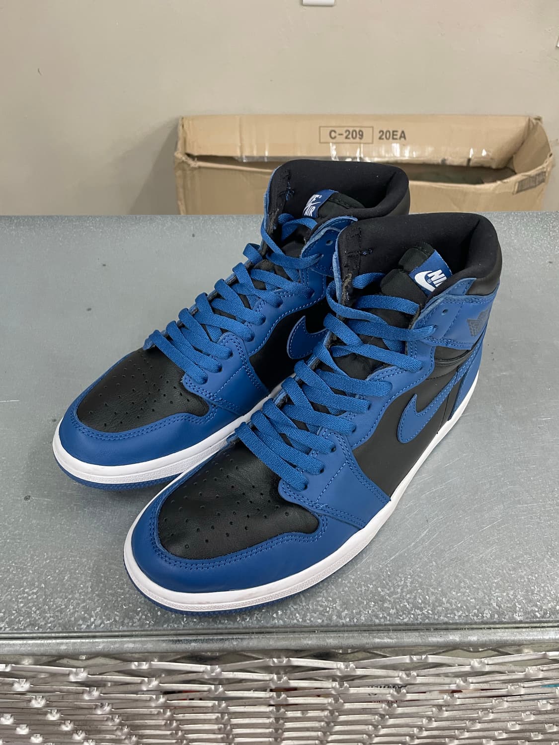 나이키 조던1 레트로 하이 블루 275 상품이미지2