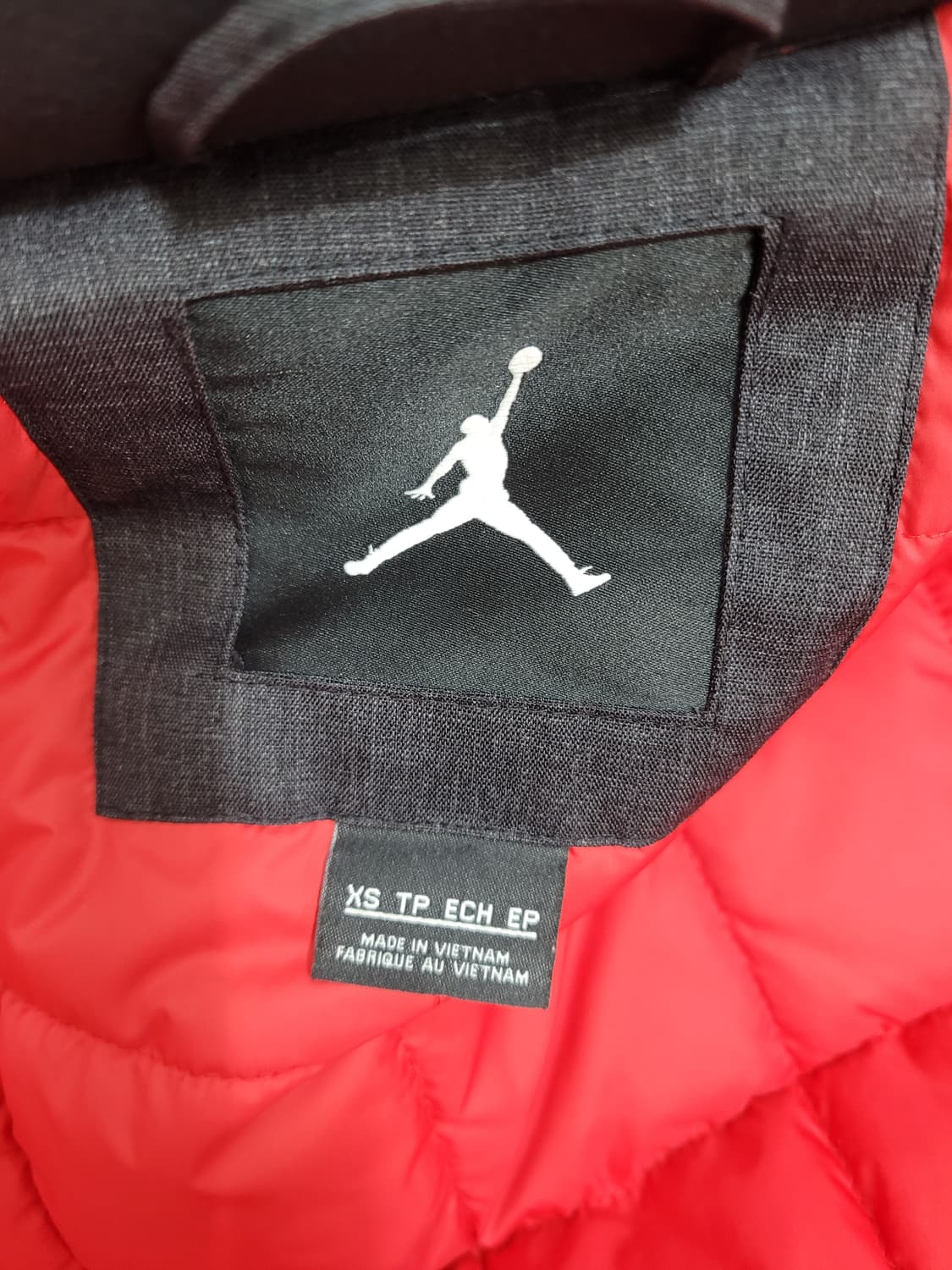 NIKE 나이키 조던 라이프스타일 패딩 자켓 / 남 90 차콜 상품이미지8