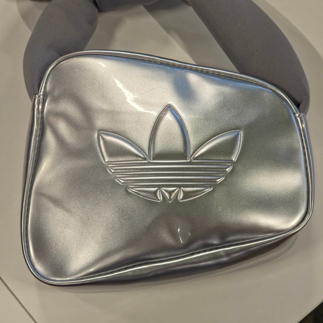 아디다스 미니 에어라이너백 상품이미지3