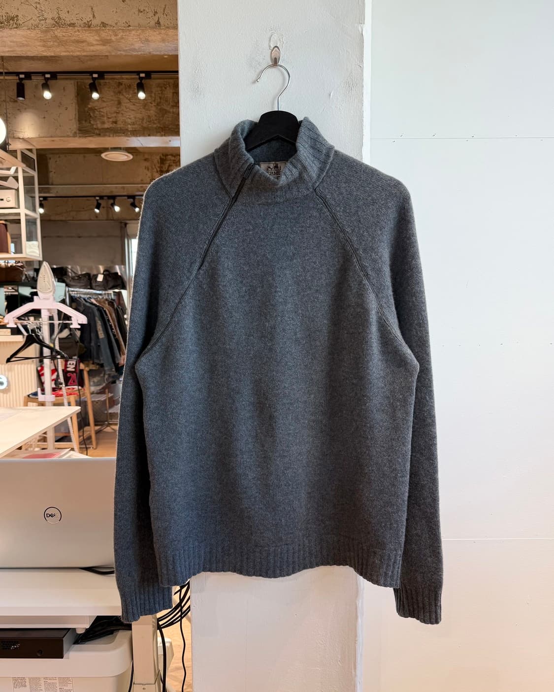 에르메스 차콜 어블릭 지퍼 캐시미어 니트  상품이미지2