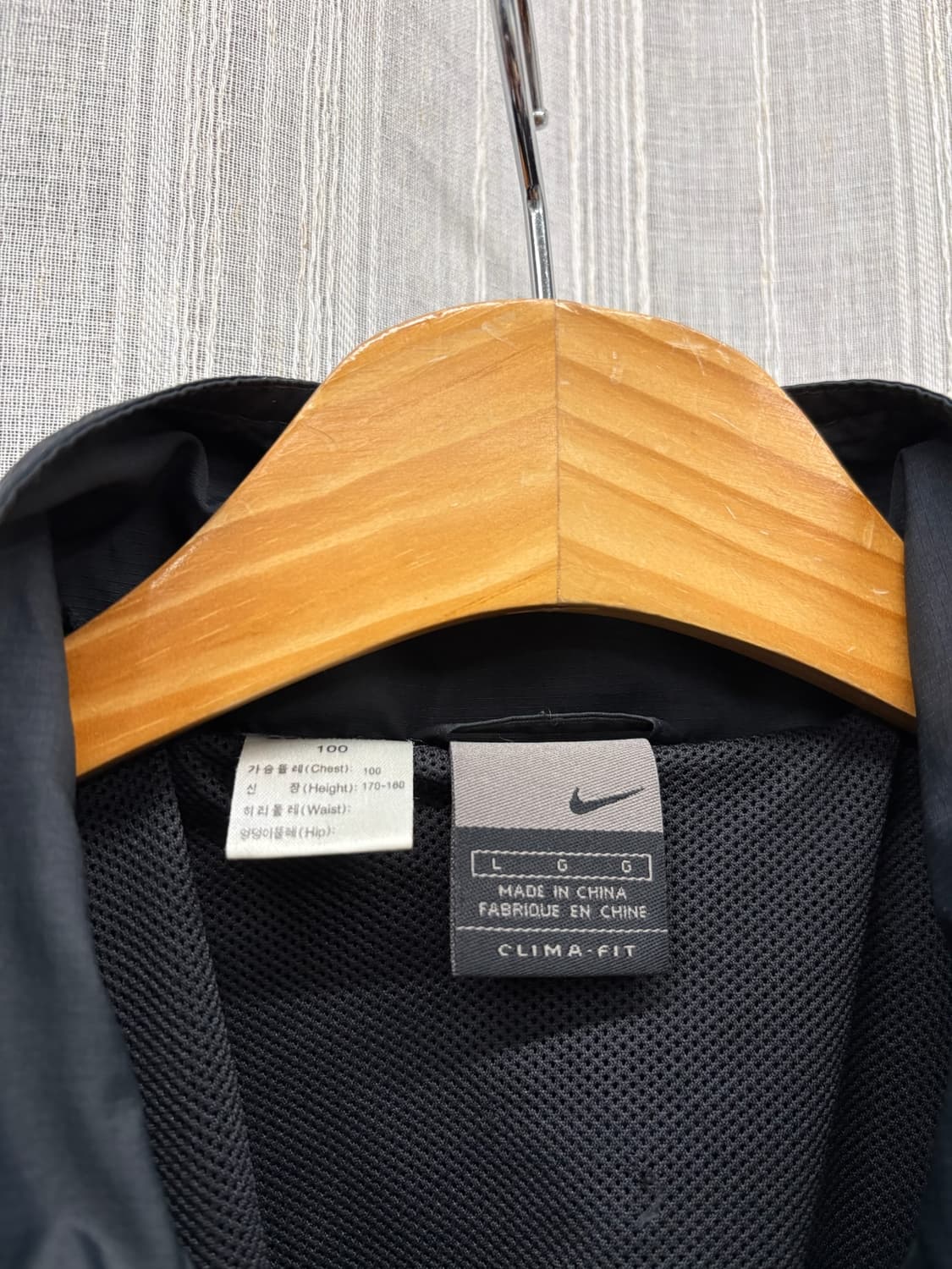 나이키 올블랙 스톰핏 바람막이 자켓  상품이미지3