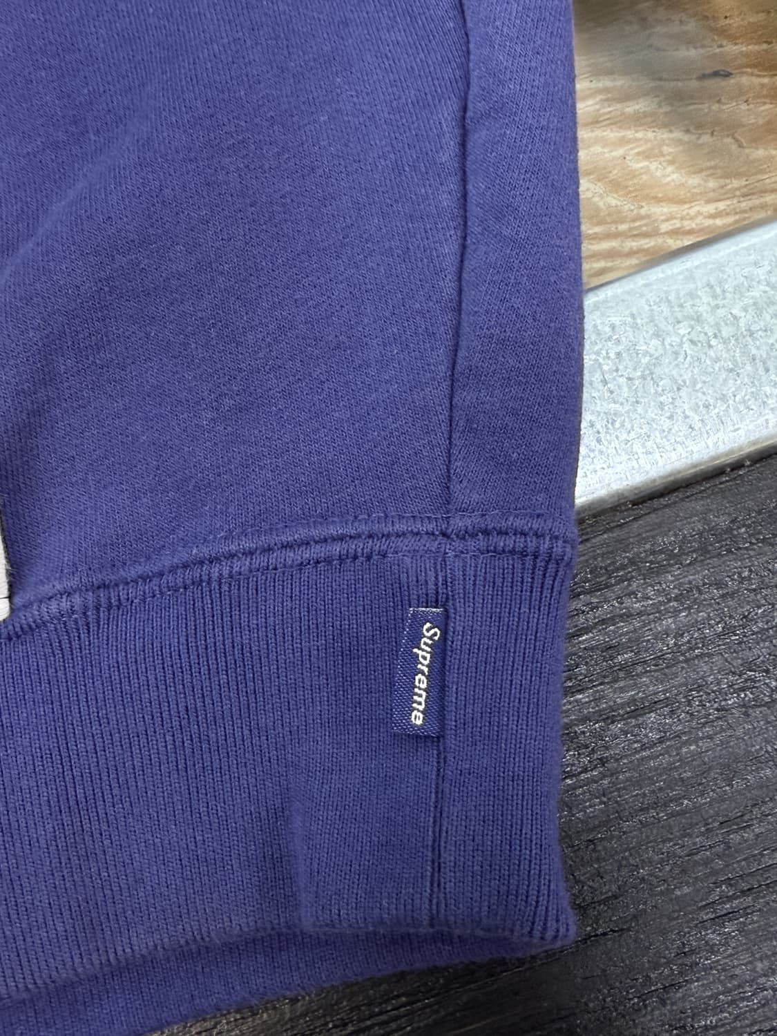 슈프림 23SS 박시 파이핑 아크 로고 후드티 상품이미지7