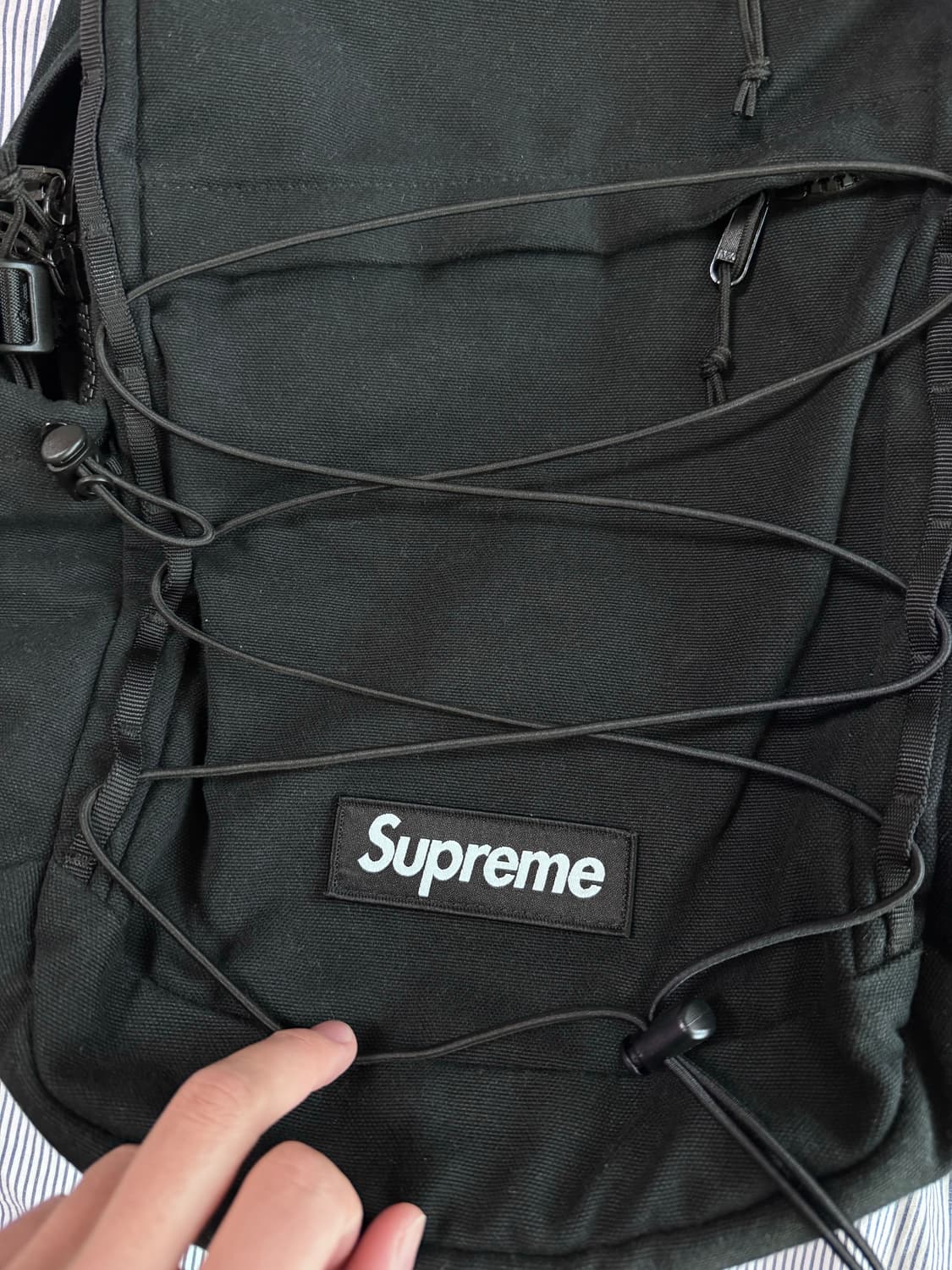 슈프림 백팩 블랙 25ss 상품이미지2