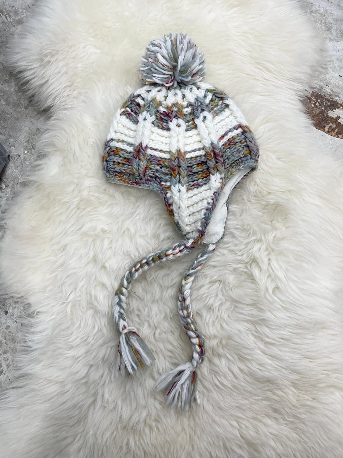 스노우 캔디 이어플랩 방울 비니 상품이미지1