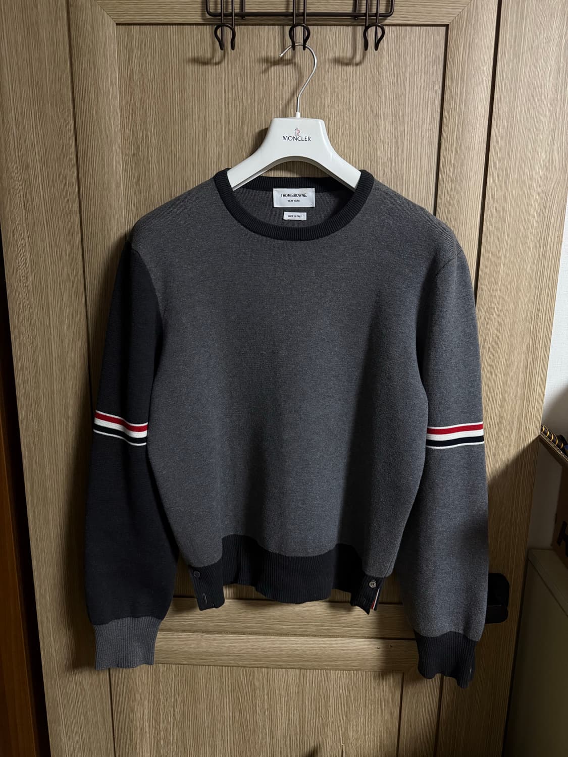 톰브라운 밀라노스티치 암밴드 펀믹스 니트 4 상품이미지1