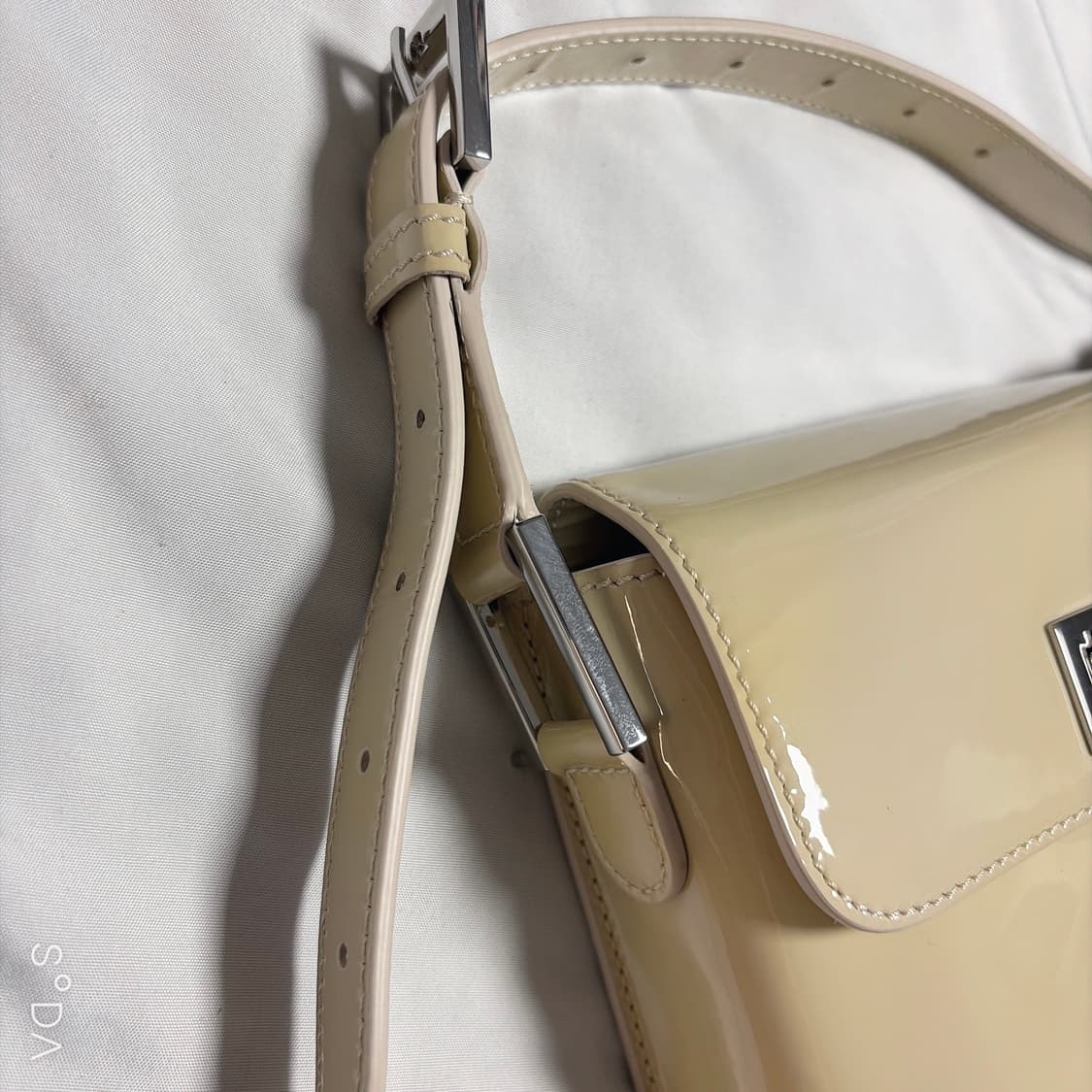 바이파 에나멜 빌리백 크로스백 상품이미지10