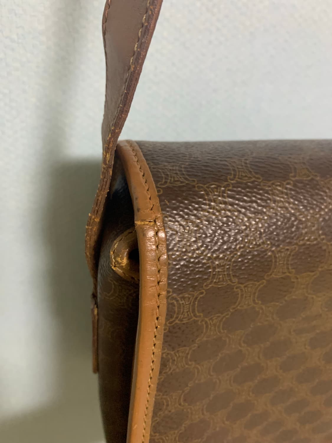 셀린느 마카담 숄더 크로스백. 정품 상품이미지4