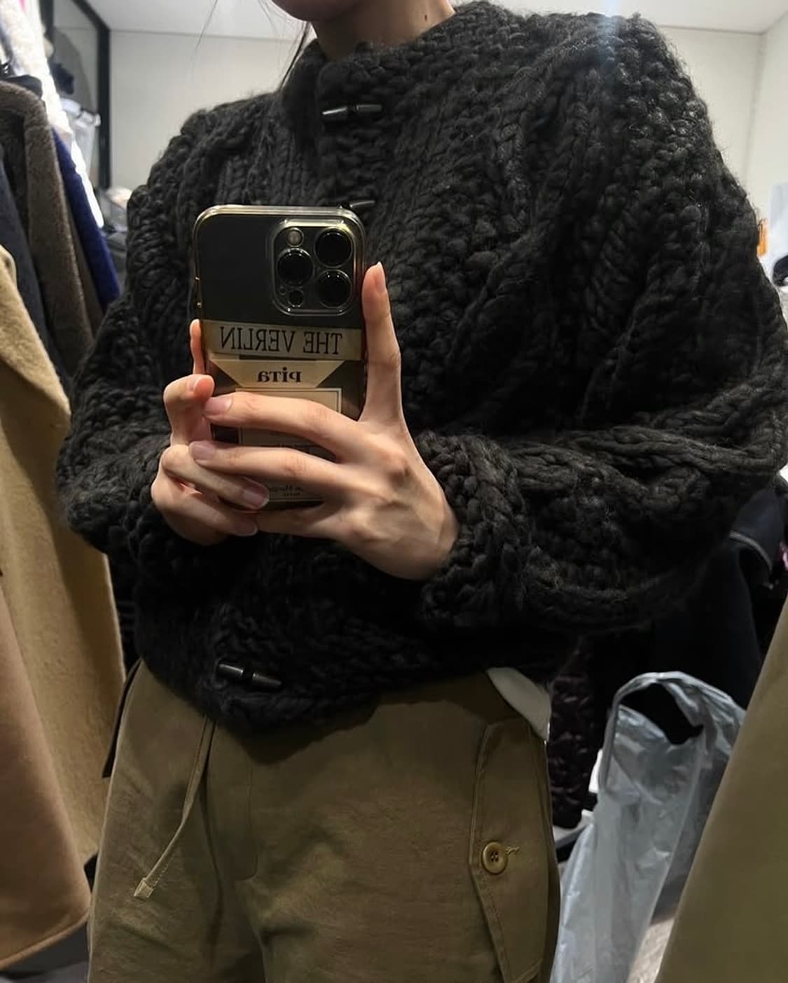 더베를린 handmade wool cardigan 핸드메이드 울 가디건 상품이미지1