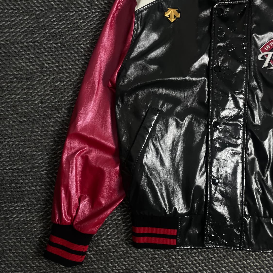 데상트 KBO Lg 트윈스 유광 바시티 자켓o 3513 상품이미지5