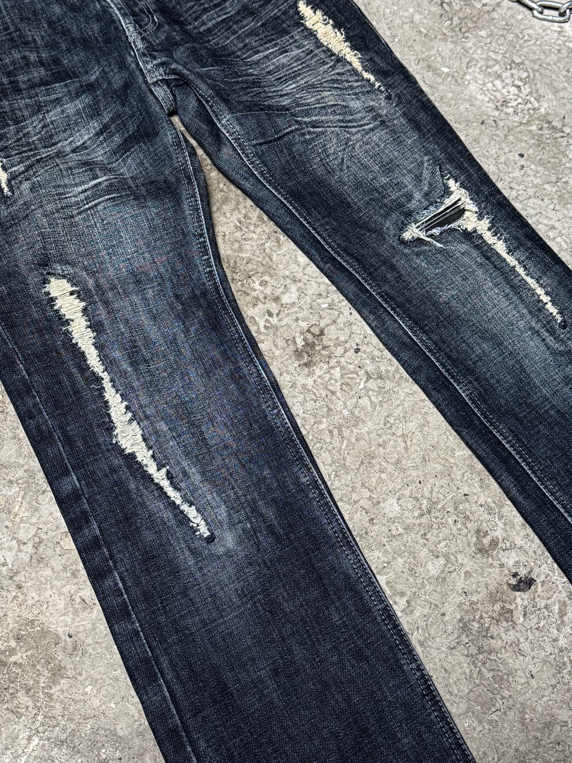 Stud Distressed Slim Denim 상품이미지9