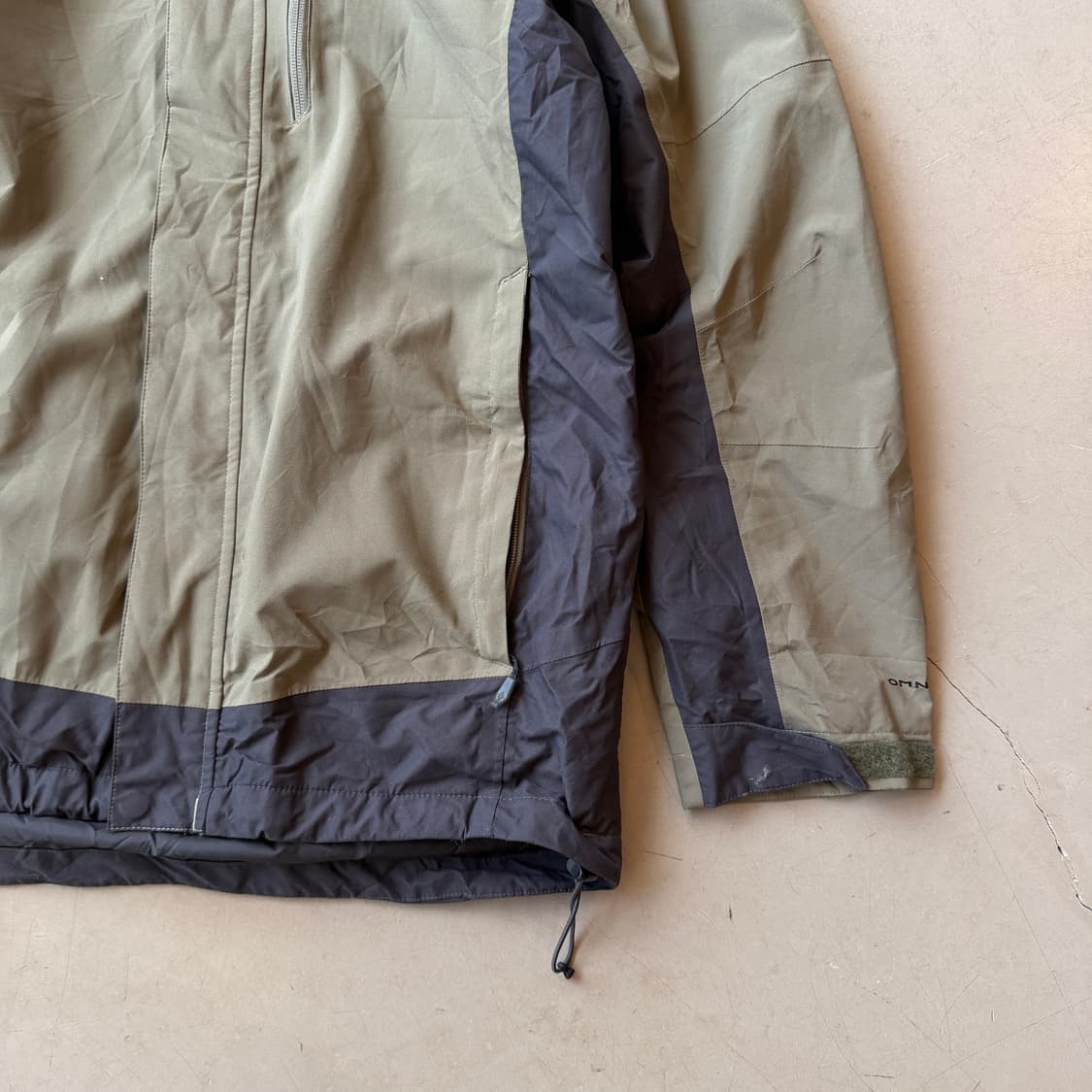 컬럼비아 아웃도어 윈드브레이커 상품이미지2