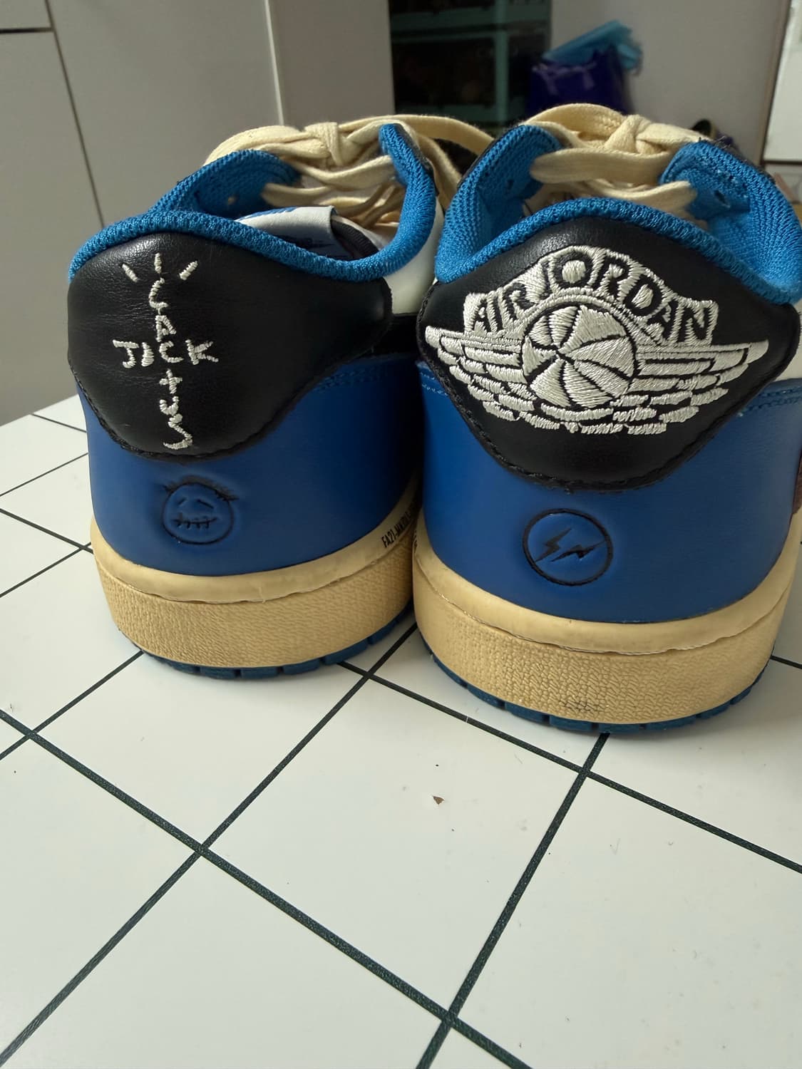 Jordan 1 x Travis Scott x Fragment Retro 상품이미지5