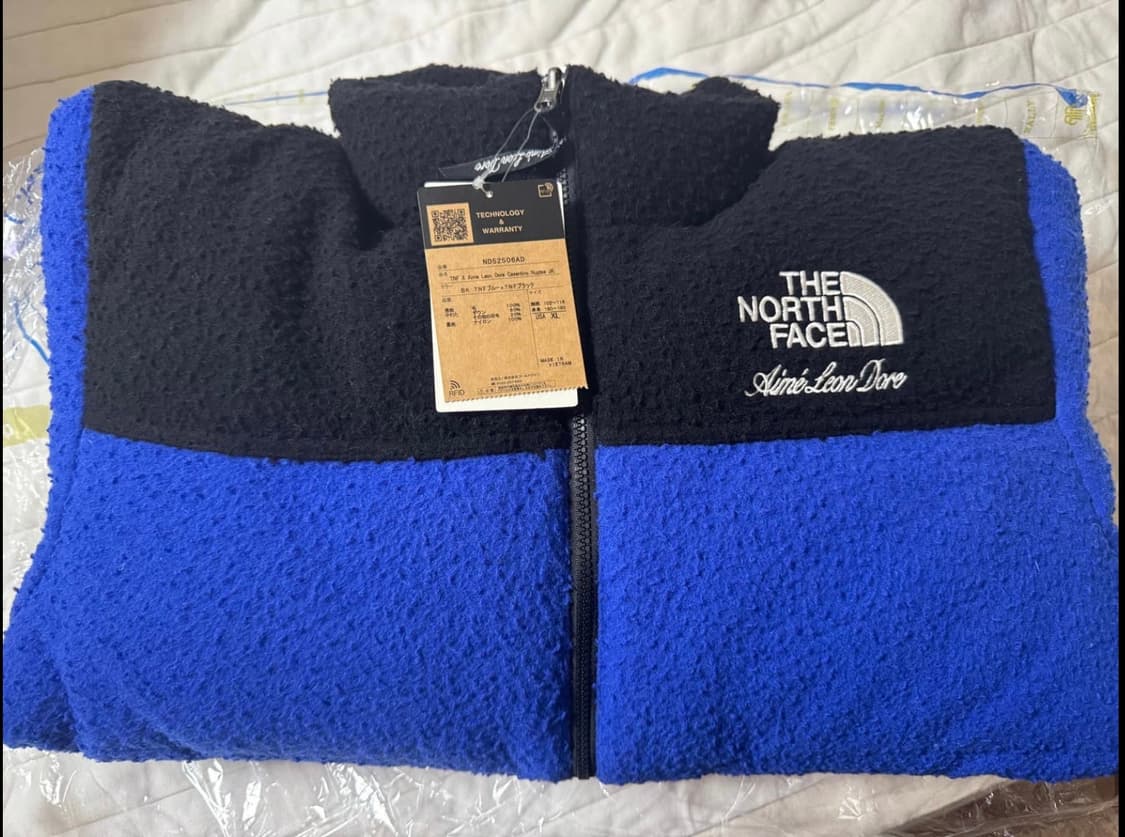 [새제품] 애메레온도르 노스페이스 카센티노 울 푸퍼 XL 상품이미지1