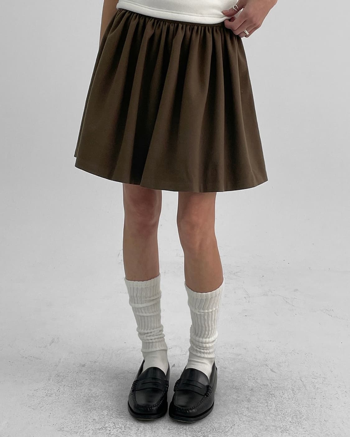 블랙업 |  브라운 플레어 미니스커트 상품이미지1