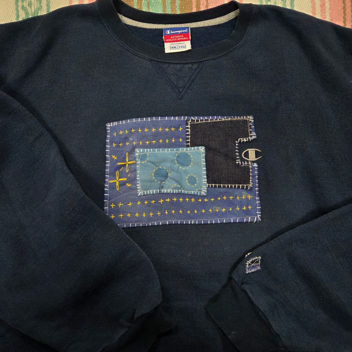 챔피온 패치워크 맨투맨 상품이미지3