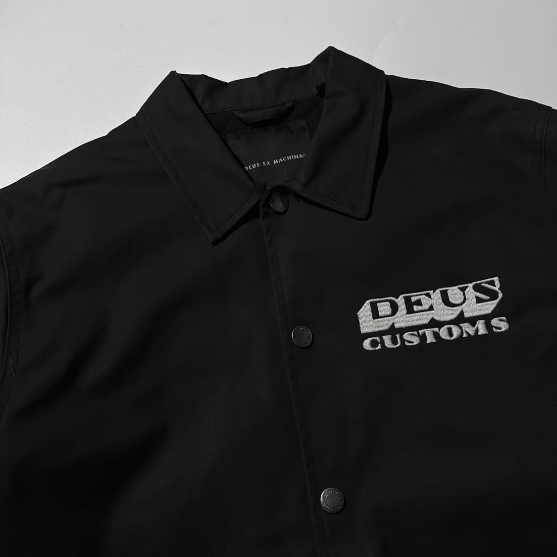 데우스 엑스 마키나 백로고 코치 자켓 상품이미지4