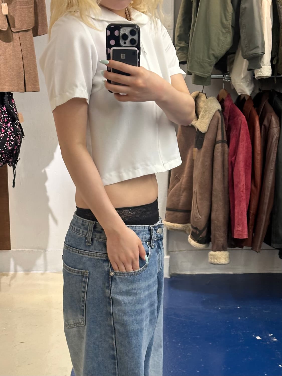Body line 화이트 지퍼 반팔 셔츠 상품이미지1