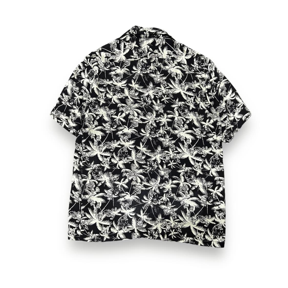 Avirex Palm Pattern 1/2 Shirts 상품이미지2