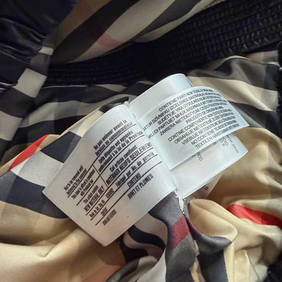 버버리 덕다운 키즈 패딩 (10Y) 상품이미지6