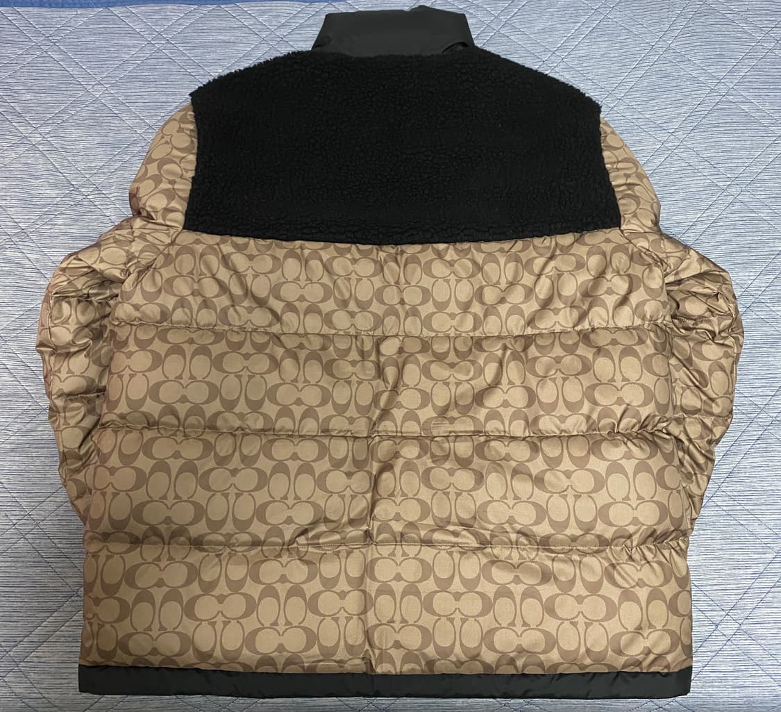 코치 남성 시그니처 로고 패딩 상품이미지3