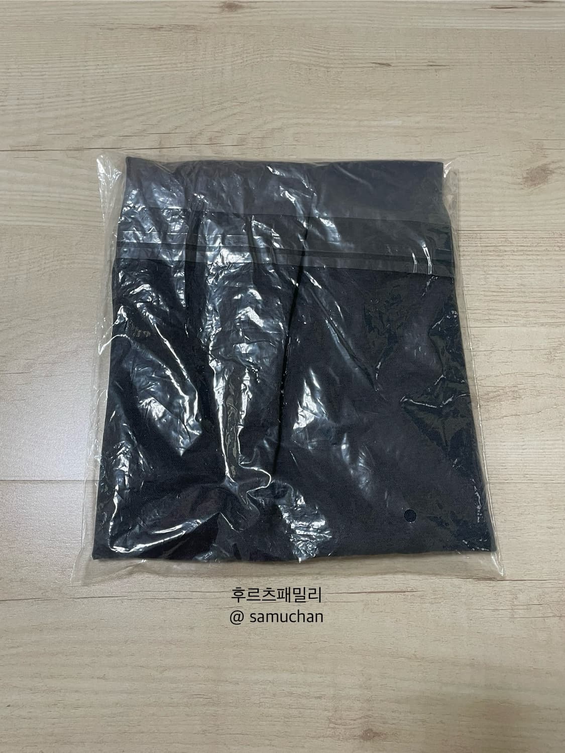 지초이 컴포트 22-003 펜 포켓 폴로 셔츠 차콜 미개봉 상품이미지4