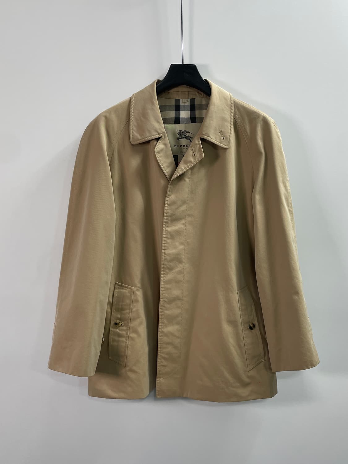 버버리 베이지 싱글 숏 맥코트 (on.501) 상품이미지1