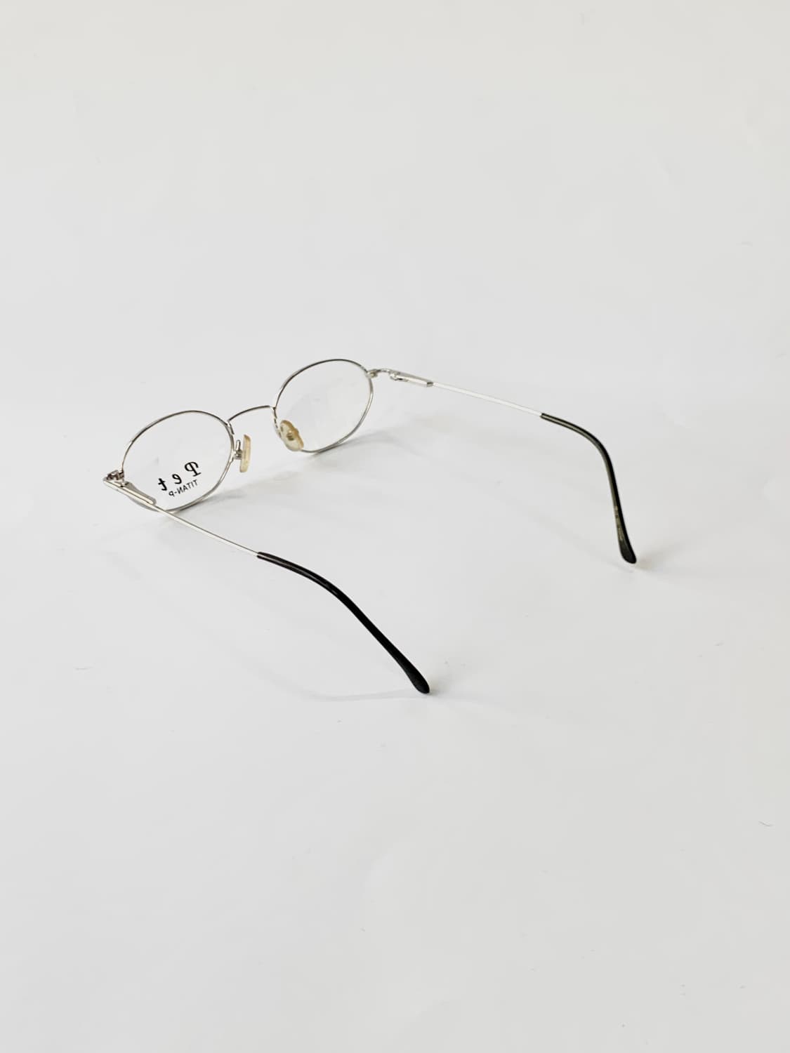 [픽키-215] 실버 미니멀 오벌 안경테 초경량 상품이미지5