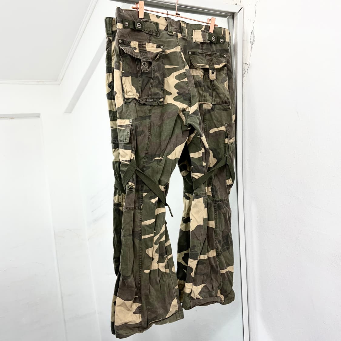 Well Spring 카모 본디지 부츠컷 카고 팬츠 상품이미지5