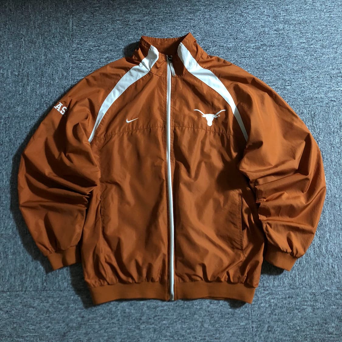 나이키 텍사스 바람막이자켓 상품이미지1