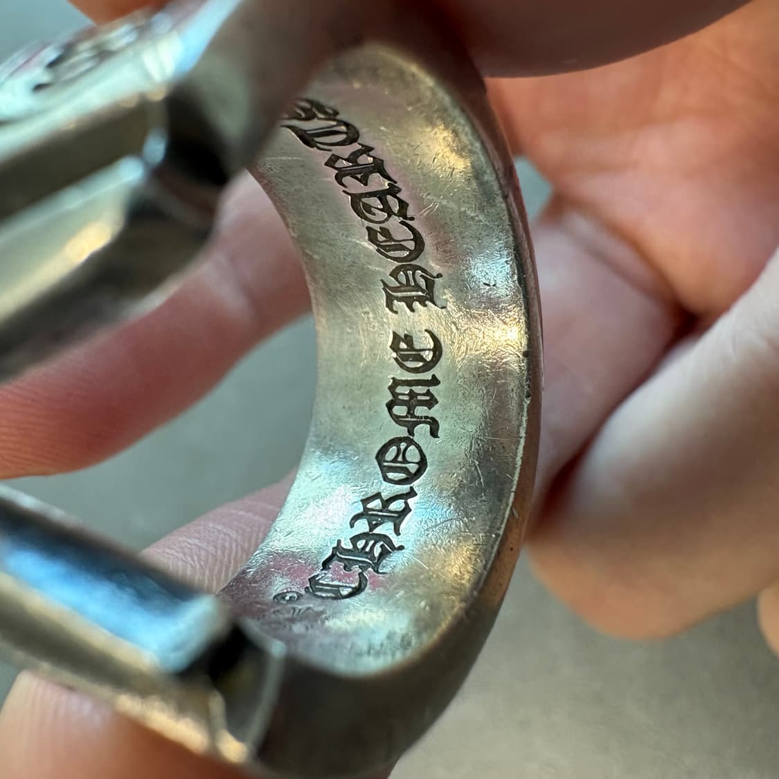 크롬하츠 스크롤라벨링 라지 us10 상품이미지3