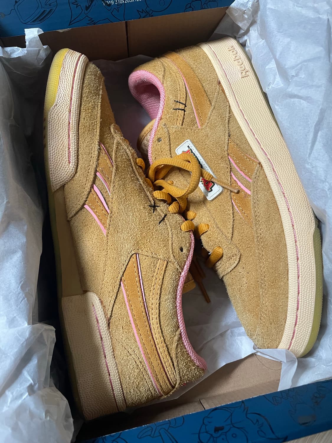 리복 x 톰과 제리 클럽씨 리벤지 로우 제리 260 상품이미지9