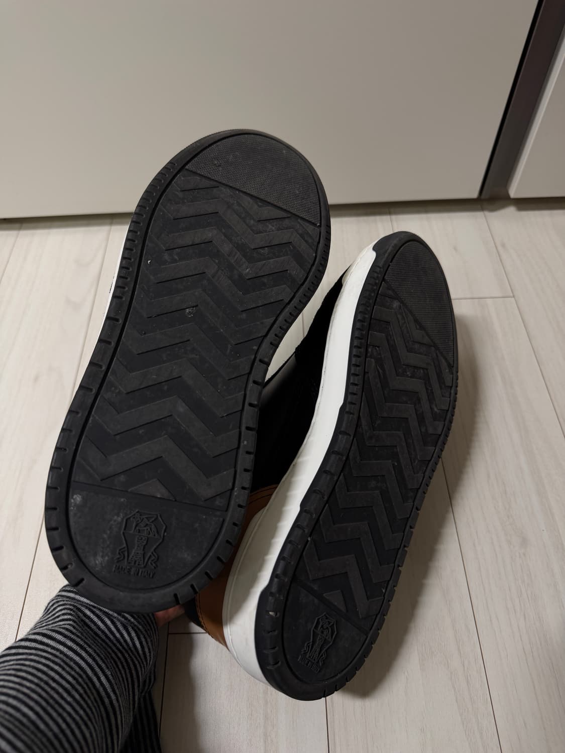 브루넬로 쿠치넬리 남성 (42사이즈) 상품이미지4