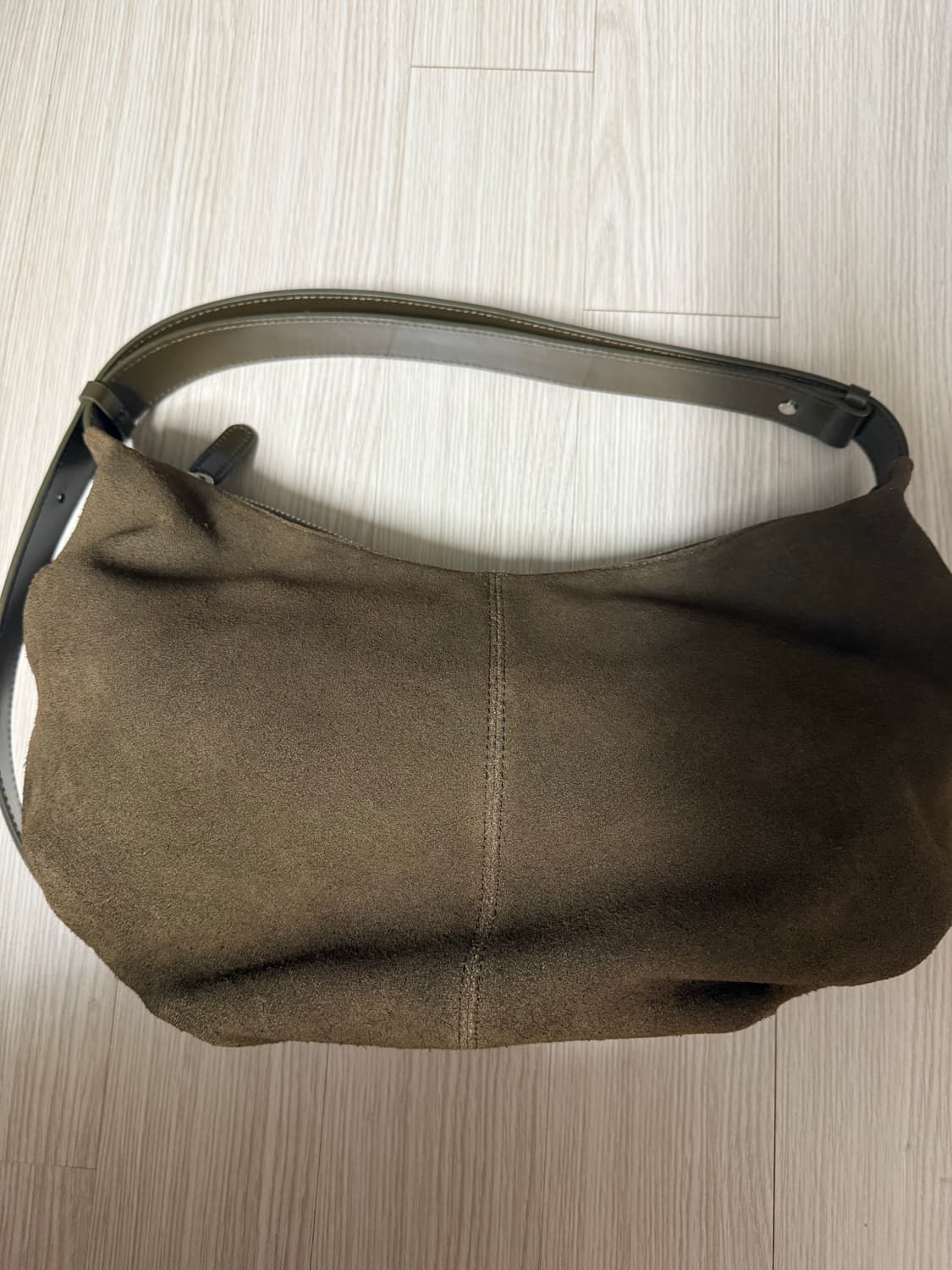 낫띵리튼 호보백 스웨이드 브라운 상품이미지3