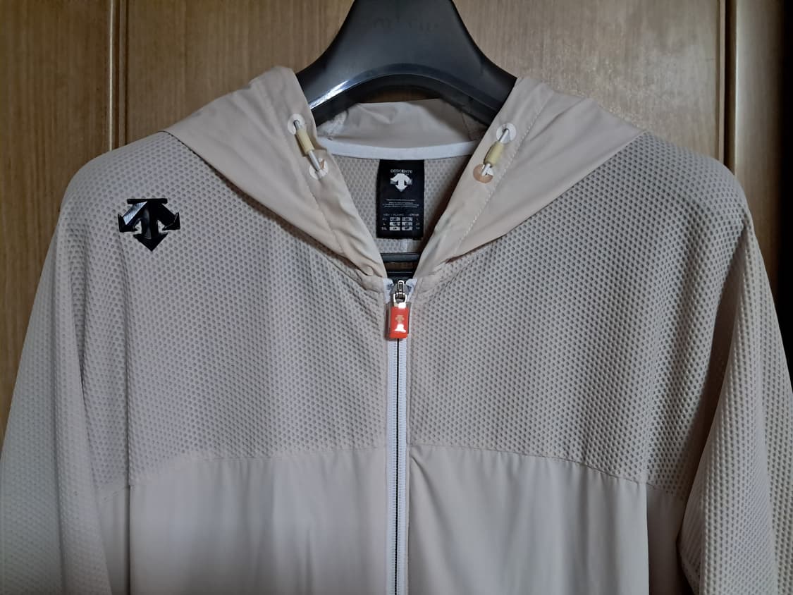 데상트 후드집업 남성110  상품이미지4