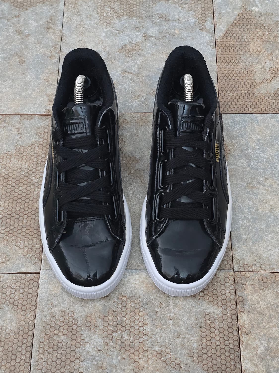 (240)푸마 바스켓 하트 페이턴트 블랙 상품이미지2